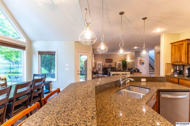 5162 S 197th Avenue Circle, Omaha, NE 68135