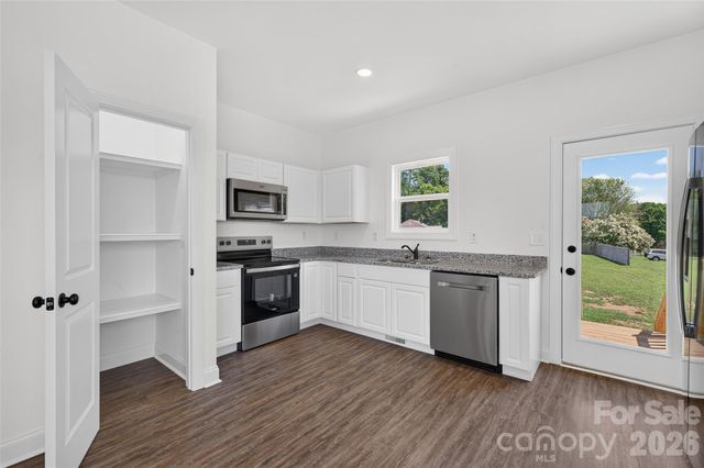 4000 Herman Sipe Road, Conover, NC 28613