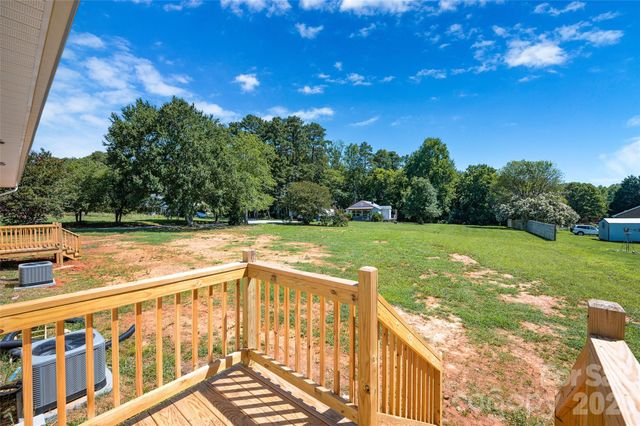 4000 Herman Sipe Road, Conover, NC 28613