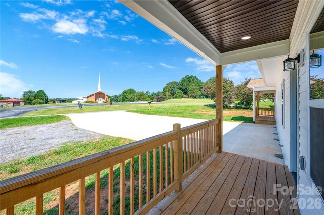 4000 Herman Sipe Road, Conover, NC 28613