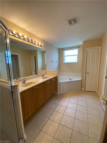 2677 Blue Cypress Lake CT, Cape Coral, FL 33909