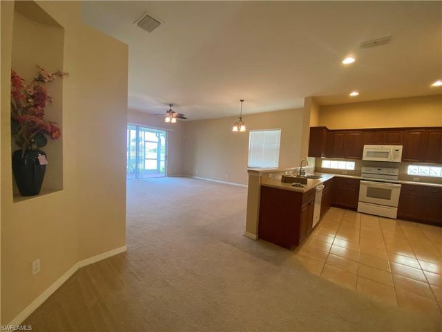2677 Blue Cypress Lake CT, Cape Coral, FL 33909