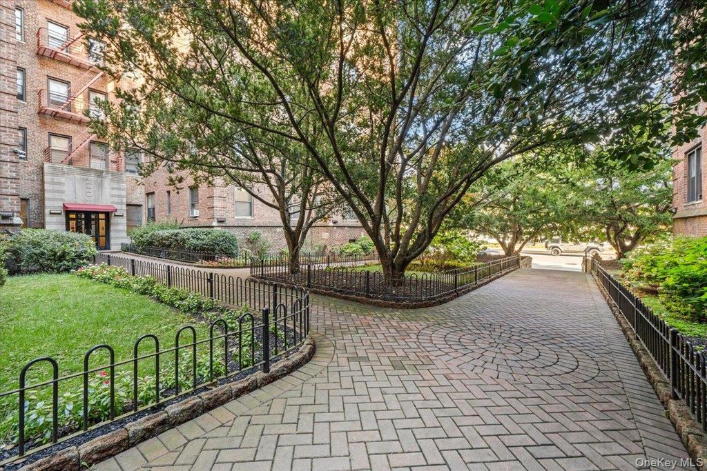 3015 Riverdale Avenue 6D, Bronx, NY 10463 — exterior