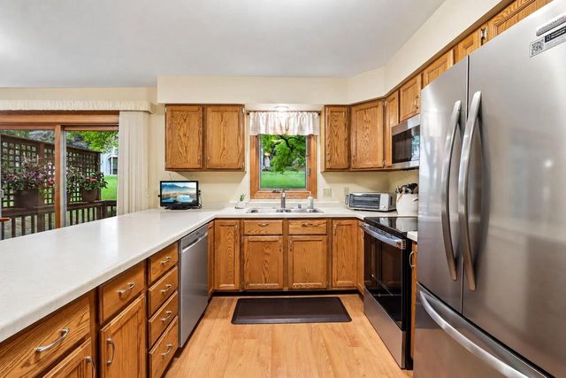 114 N High Point Road, Madison, WI 53717