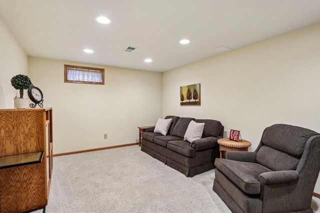 114 N High Point Road, Madison, WI 53717