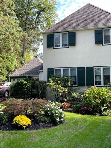 64 Maple Drive, Great Neck, NY 11021