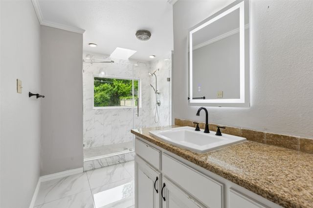 4008 Kingswick Drive, Arlington, TX 76016