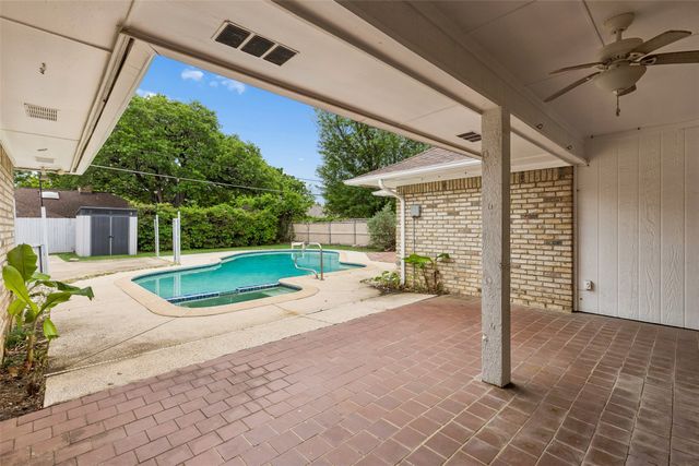 4008 Kingswick Drive, Arlington, TX 76016