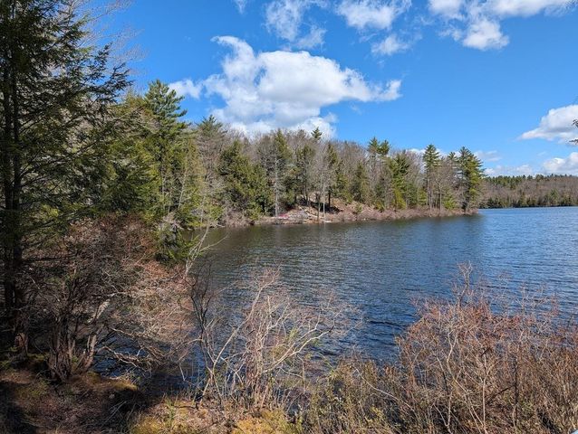 490 Clough Road, Pittsfield, NH 03263