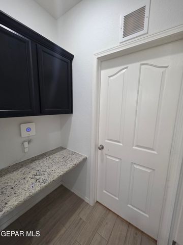 7517 RED CEDAR Drive, El Paso, TX 79911