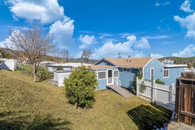 8423 Prospect Ave, Santee, CA 92071