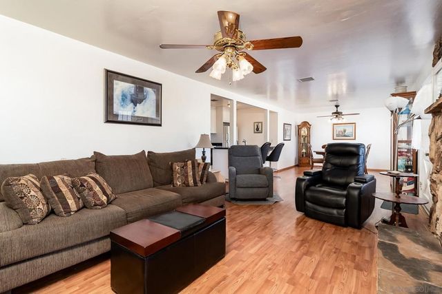 8423 Prospect Ave, Santee, CA 92071