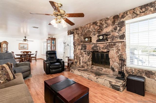 8423 Prospect Ave, Santee, CA 92071