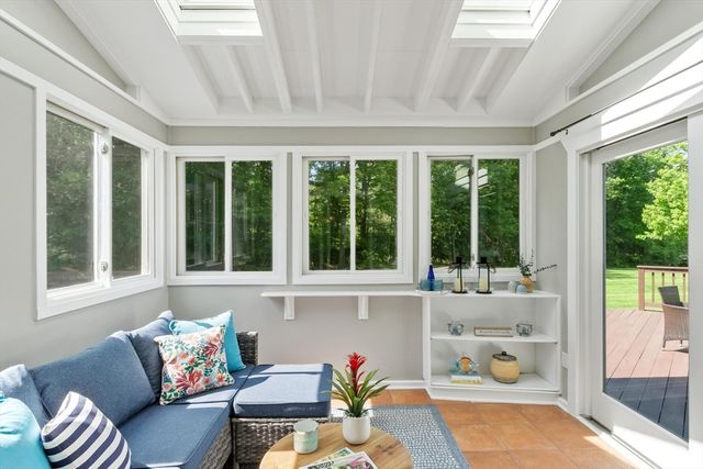 10 John Swift Rd, Acton, MA 01720