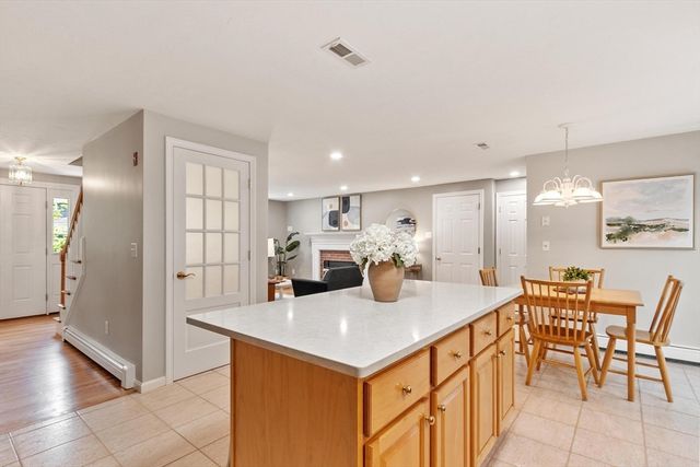 10 John Swift Rd, Acton, MA 01720
