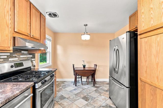 6215 River Road, Deforest, WI 53532