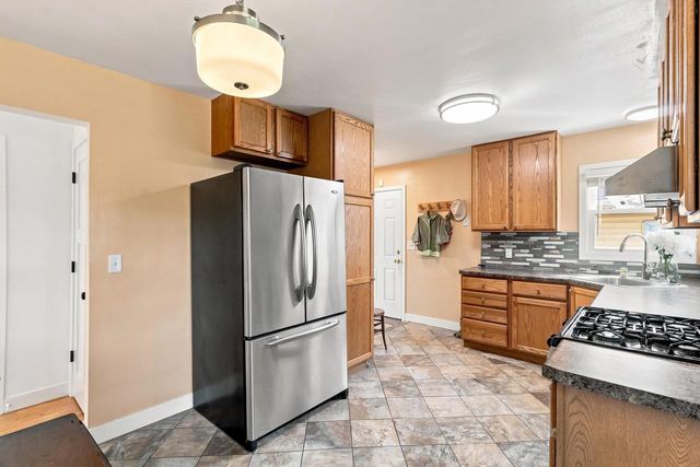6215 River Road, Deforest, WI 53532