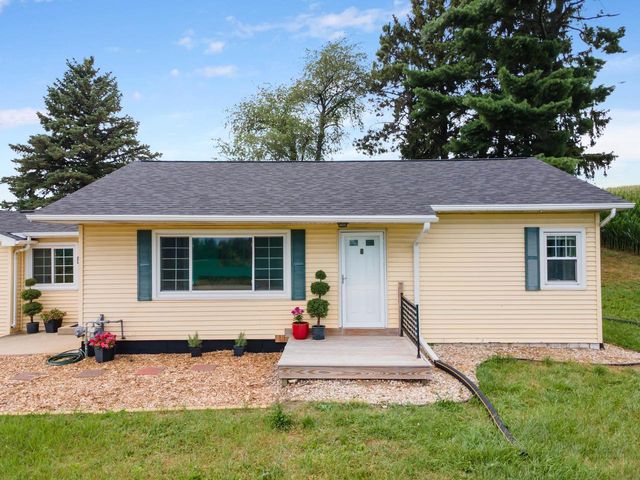 6215 River Road, Deforest, WI 53532