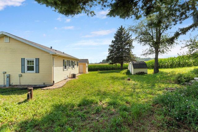 6215 River Road, Deforest, WI 53532
