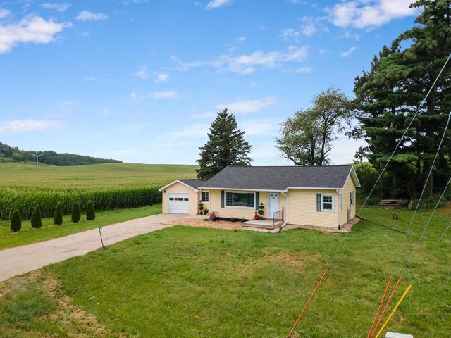 6215 River Road, Deforest, WI 53532
