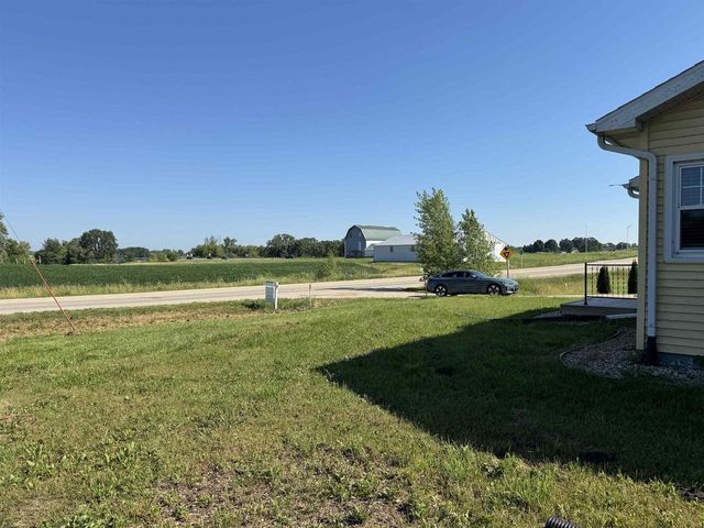 6215 River Road, Deforest, WI 53532