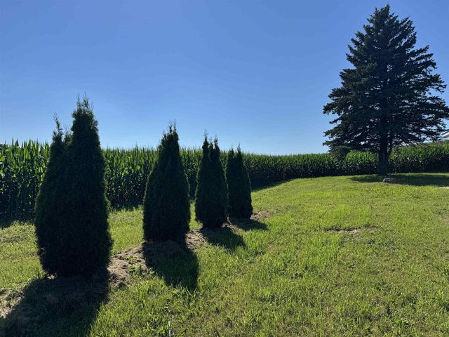 6215 River Road, Deforest, WI 53532