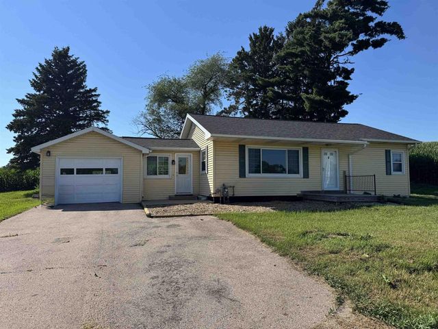 6215 River Road, Deforest, WI 53532