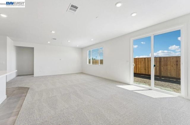 508 Spruce Waly, Oakley, CA 94561