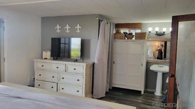 6550 Ponto Dr 110, Carlsbad, CA 92011