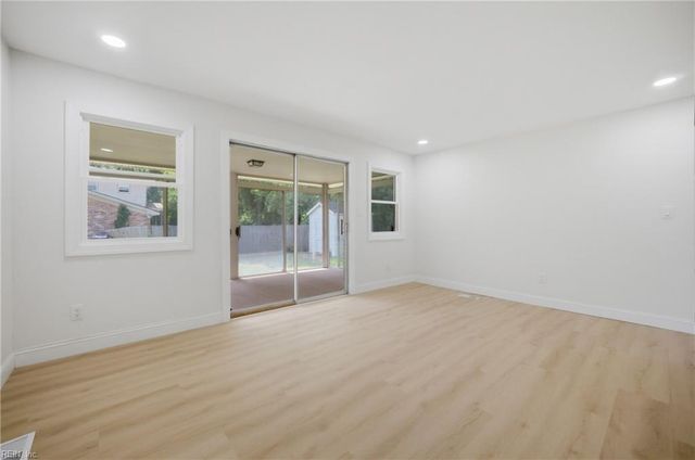 1510 Landsworth ST, Chesapeake, VA 23324