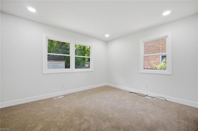 1510 Landsworth ST, Chesapeake, VA 23324