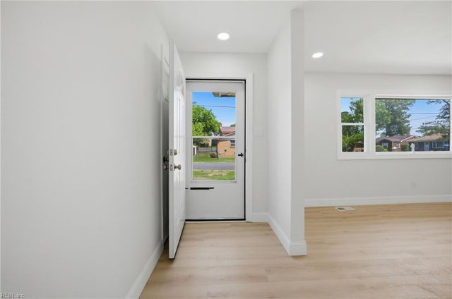 1510 Landsworth ST, Chesapeake, VA 23324