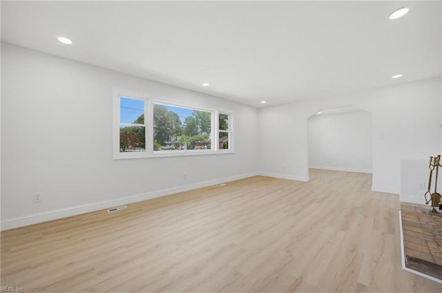 1510 Landsworth ST, Chesapeake, VA 23324