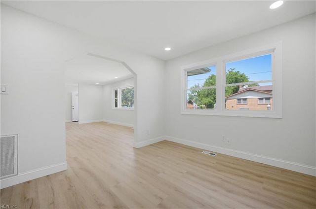 1510 Landsworth ST, Chesapeake, VA 23324