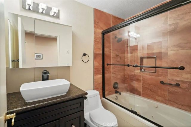 13331 Moorpark Street 216, Sherman Oaks, CA 91423
