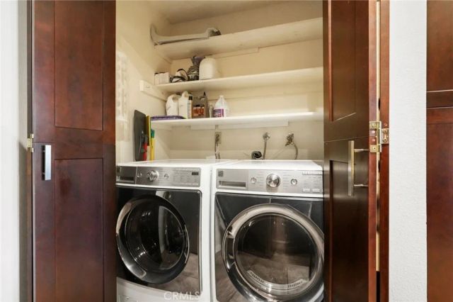 13331 Moorpark Street 216, Sherman Oaks, CA 91423