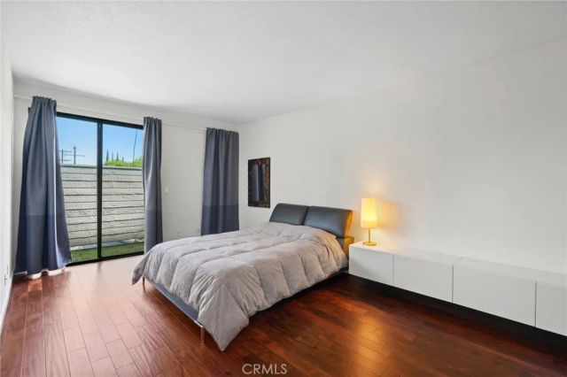 13331 Moorpark Street 216, Sherman Oaks, CA 91423