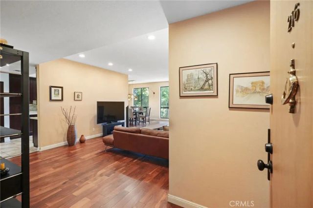 13331 Moorpark Street 216, Sherman Oaks, CA 91423