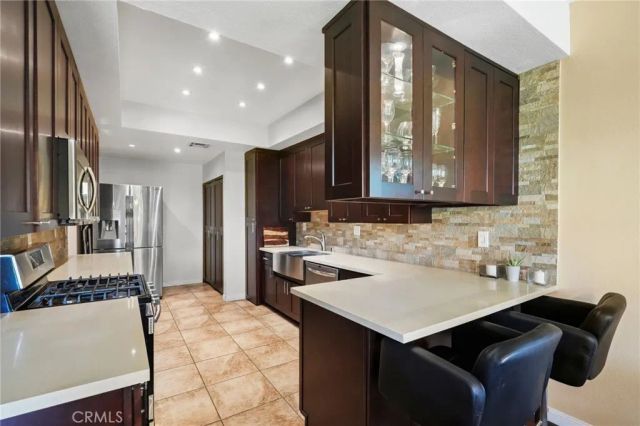13331 Moorpark Street 216, Sherman Oaks, CA 91423
