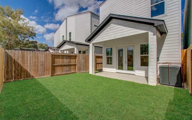 3728 Noah Street, Houston, TX 77021