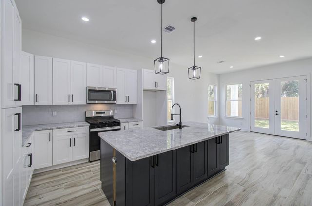3728 Noah Street, Houston, TX 77021