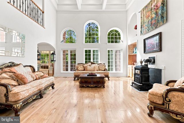 8811 EDGEWOOD FARM LN, Spotsylvania, VA 22551