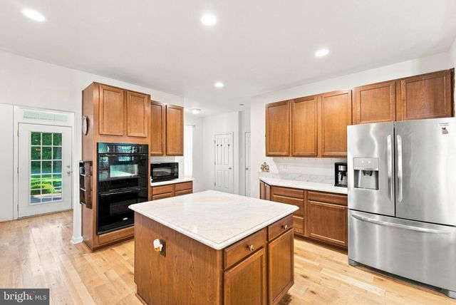 8811 EDGEWOOD FARM LN, Spotsylvania, VA 22551
