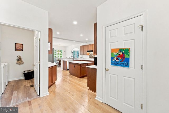 8811 EDGEWOOD FARM LN, Spotsylvania, VA 22551
