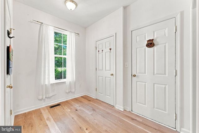 8811 EDGEWOOD FARM LN, Spotsylvania, VA 22551