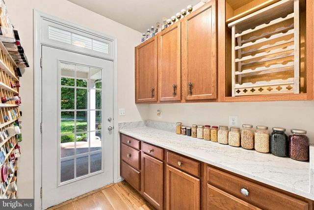 8811 EDGEWOOD FARM LN, Spotsylvania, VA 22551
