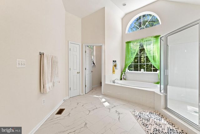 8811 EDGEWOOD FARM LN, Spotsylvania, VA 22551
