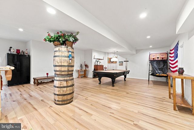 8811 EDGEWOOD FARM LN, Spotsylvania, VA 22551