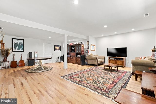 8811 EDGEWOOD FARM LN, Spotsylvania, VA 22551