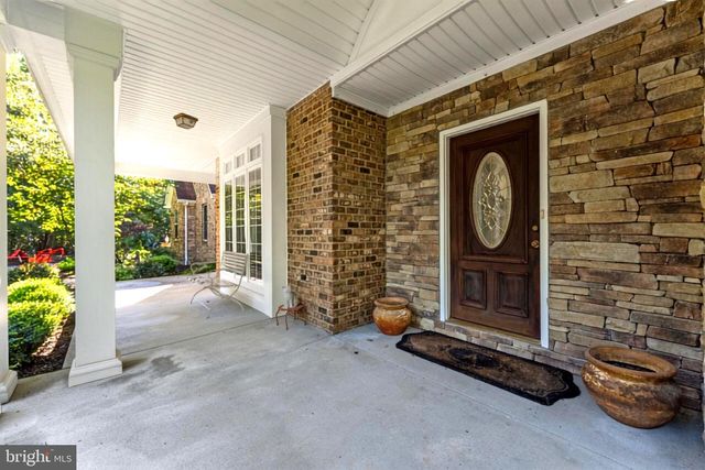 8811 EDGEWOOD FARM LN, Spotsylvania, VA 22551